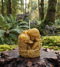Load image into Gallery viewer, Untamed Connection - Candle - Wolf - Raven Stone