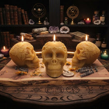 Load image into Gallery viewer, The Memento Echo - Skull - Candle