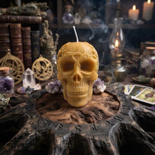 Load image into Gallery viewer, The Memento Echo - Skull - Candle