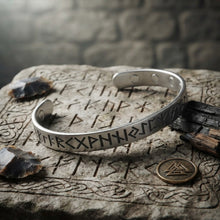 Load image into Gallery viewer, Eldritch Forge - Rune - Bracelet