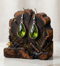 Load image into Gallery viewer, Aura Of The Evening Emerald- Peridot - Earrings