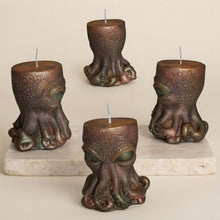 Load image into Gallery viewer, The Depths' Embrace - Octopus - Candle