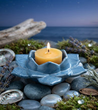 Load image into Gallery viewer, Voice of the Lotus - Candle holder