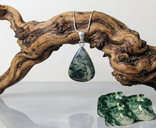 Load image into Gallery viewer, The Canopy's Embrace - Necklace - Green Moss Agate