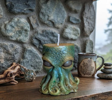 Load image into Gallery viewer, The Metamorphosis - Octopus - Candle