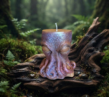 Load image into Gallery viewer, Fluid Intelligence - Octopus - Candle