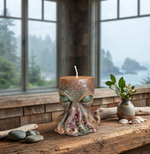 Load image into Gallery viewer, The Sunk Relic - Octopus - Candle
