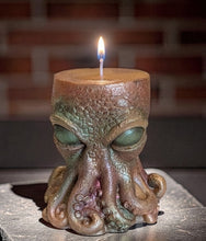 Load image into Gallery viewer, The Sunk Relic - Octopus - Candle