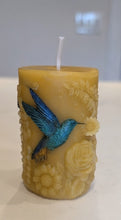 Load image into Gallery viewer, Gilded Wings &amp; Flora - Hummingbird - Candle