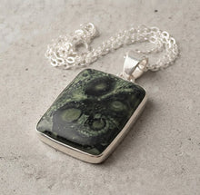 Load image into Gallery viewer, Quiet Pulse Earth Talisman - Necklace - Kambaba Jasper