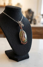 Load image into Gallery viewer, Verdant Tide Swirl - Necklace - Chrysoprasez