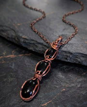 Load image into Gallery viewer, Shadow weaver - Copper -  Onyx - Necklace