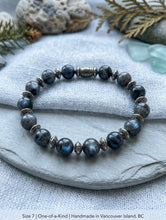 Load image into Gallery viewer, Echoes Of The Black Moonstone - Bracelet