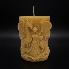 Load image into Gallery viewer, Echoes of Ancient Alliances - Dragon &amp; Elf  - Candle