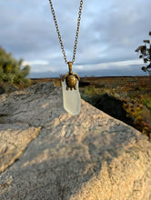 Load image into Gallery viewer, Sea Glass, Turtle charm, Necklace