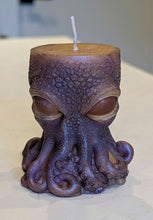 Load image into Gallery viewer, Shadowed Bioluminescence - Octopus - Candle