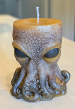 Load image into Gallery viewer, Kraken's Keep - Octopus - Candle