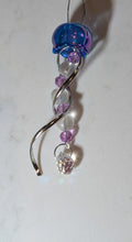 Load image into Gallery viewer, Peacock Aura Navigator 2 - Baby Jellyfish - Ornamental - Sun Catcher