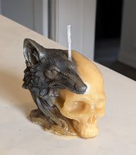 Load image into Gallery viewer, The Seeker’s Fusion - Wolf &amp; Skull - Candle