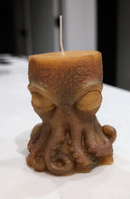 Load image into Gallery viewer, Silent Guardian - Octopus - Candle