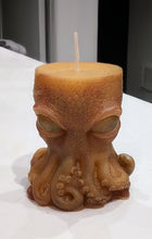 Load image into Gallery viewer, Echo of The Tide Walker - Octopus - candle