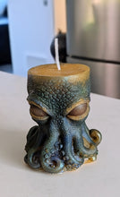Load image into Gallery viewer, The Primordial Tides - Octopus - Candle