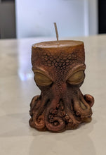 Load image into Gallery viewer, Dark sea Guardian - Octopus - Candle