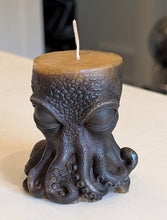 Load image into Gallery viewer, Obsidian Leviathan - Octopus - Candle