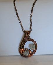 Load image into Gallery viewer, The Healers Compass  - Necklace - Copper - Prehnite