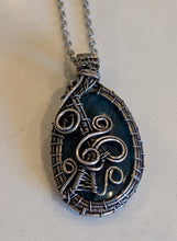 Load image into Gallery viewer, The Pacific Visionary - Apatite - Necklace