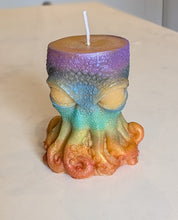 Load image into Gallery viewer, The Light of Alignment - Octopus - Candle - Chakra