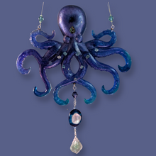 Load image into Gallery viewer, Octopus - Sun catcher - Echo of a Stone