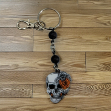 Load image into Gallery viewer, Skull - Keychain