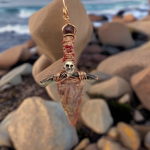 Mookaite Jasper Arrowhead Dagger with 30" Chain- Raven Stone.