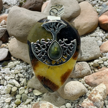 Load image into Gallery viewer, Dragon Serpentine - Pendant