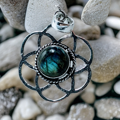Labradorite - Pendant