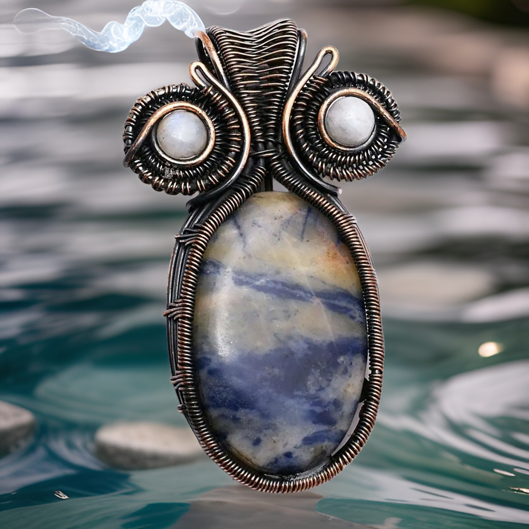 Copper wrapped, Sodalite & moonstone, Pendant