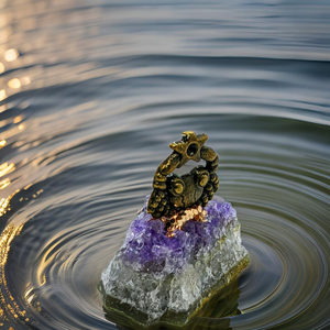 Cancer Crab - Amethyst chunk - Ornament