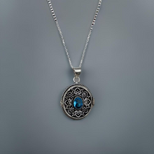 Load image into Gallery viewer, Poison - Necklace