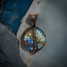 Load image into Gallery viewer, Labradorite - copper wire wrapped - Tree of life