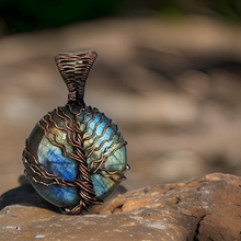 Load image into Gallery viewer, Labradorite - copper wire wrapped - Tree of life