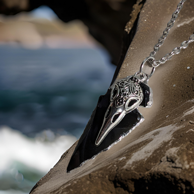 Raven - Arrowhead - Necklace