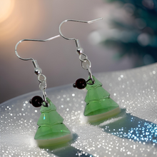 Load image into Gallery viewer, Christmas tree - Earrings