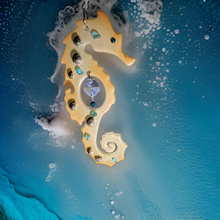 Load image into Gallery viewer, Seahorse - Sun Catcher