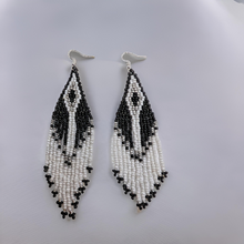 Load image into Gallery viewer, Beaded - Earrings