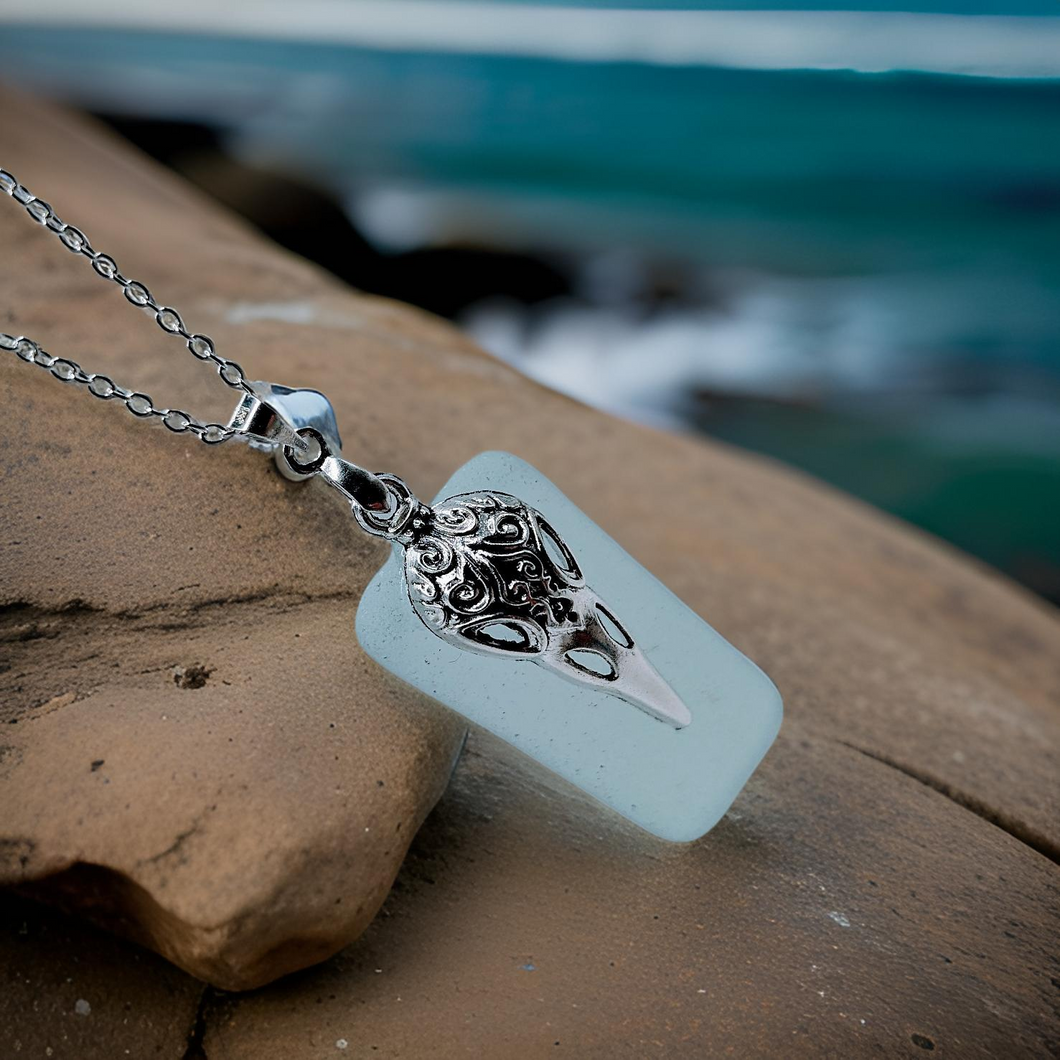 Raven - Sea glass - Necklace