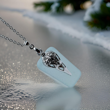 Load image into Gallery viewer, Raven - Sea glass - Necklace