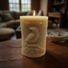 Load image into Gallery viewer, Raven candle