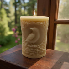 Load image into Gallery viewer, Raven candle
