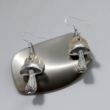Load image into Gallery viewer, Mushroom - Earrings